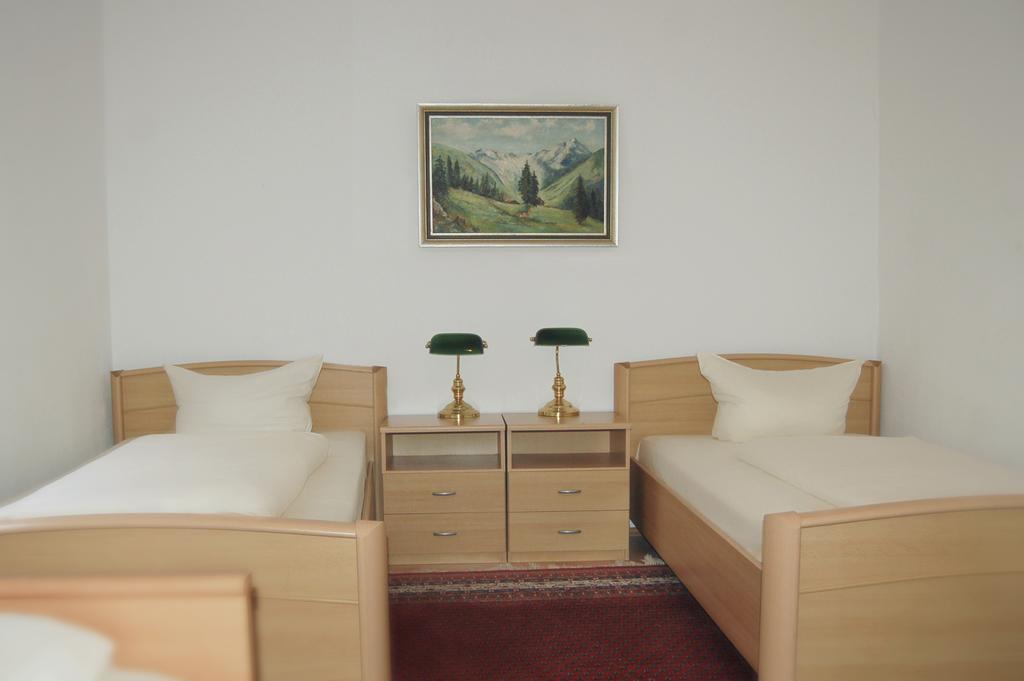 Airport Zeltinger Hof Hotel Kelsterbach Habitación foto