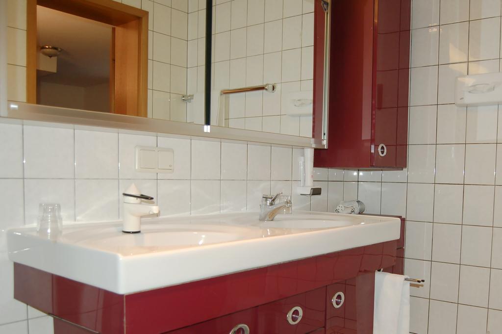 Airport Zeltinger Hof Hotel Kelsterbach Habitación foto