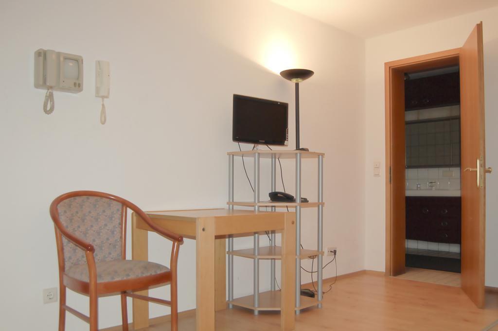 Airport Zeltinger Hof Hotel Kelsterbach Habitación foto